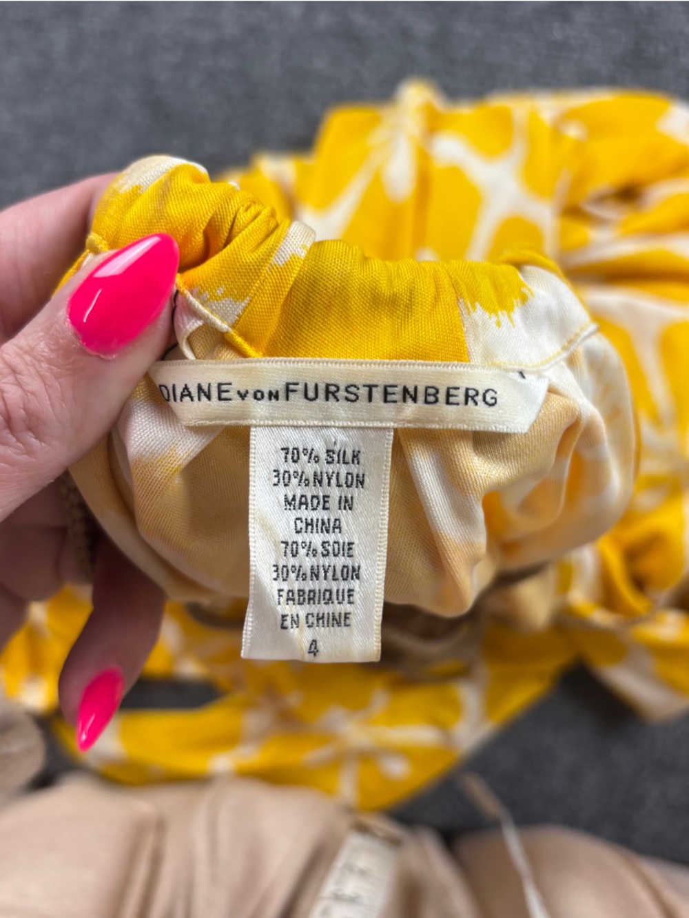 DIANE VON FURSTENBERG Women’s DVF Naro Silk blend Yellow floral halter Dress - 4 - Picture 8 of 11